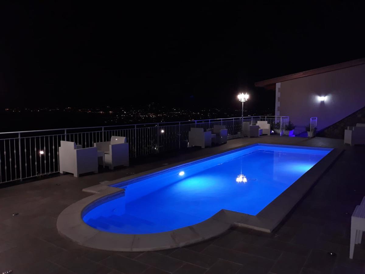 Villa Catie Кастелламмаре-ди-Стабия Экстерьер фото