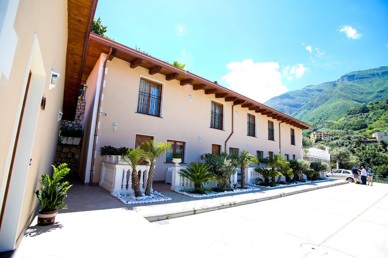 Villa Catie Кастелламмаре-ди-Стабия Экстерьер фото