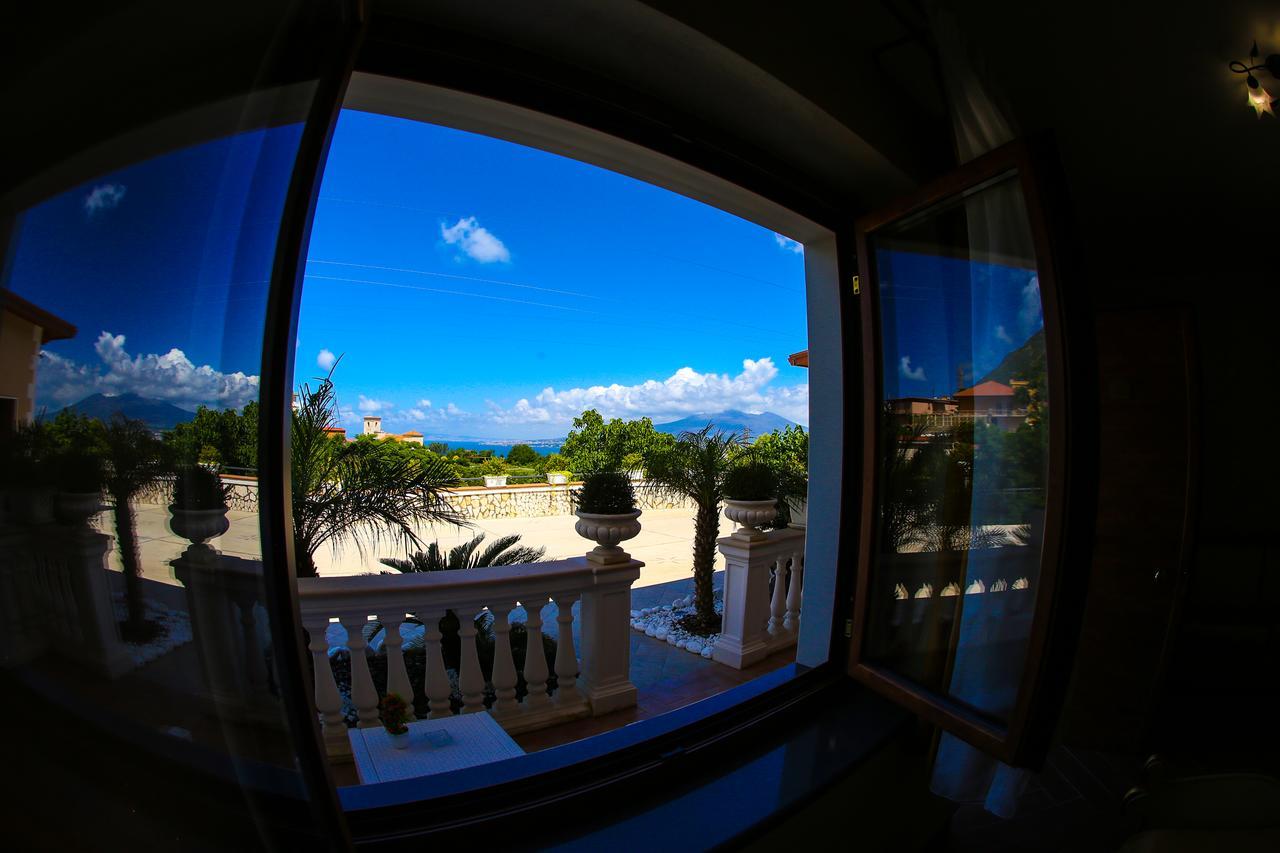 Villa Catie Кастелламмаре-ди-Стабия Экстерьер фото